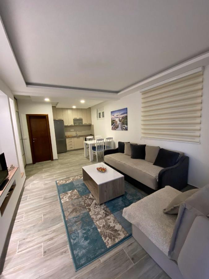 Studio Apartman Holiday Apartment Tivat Exterior photo