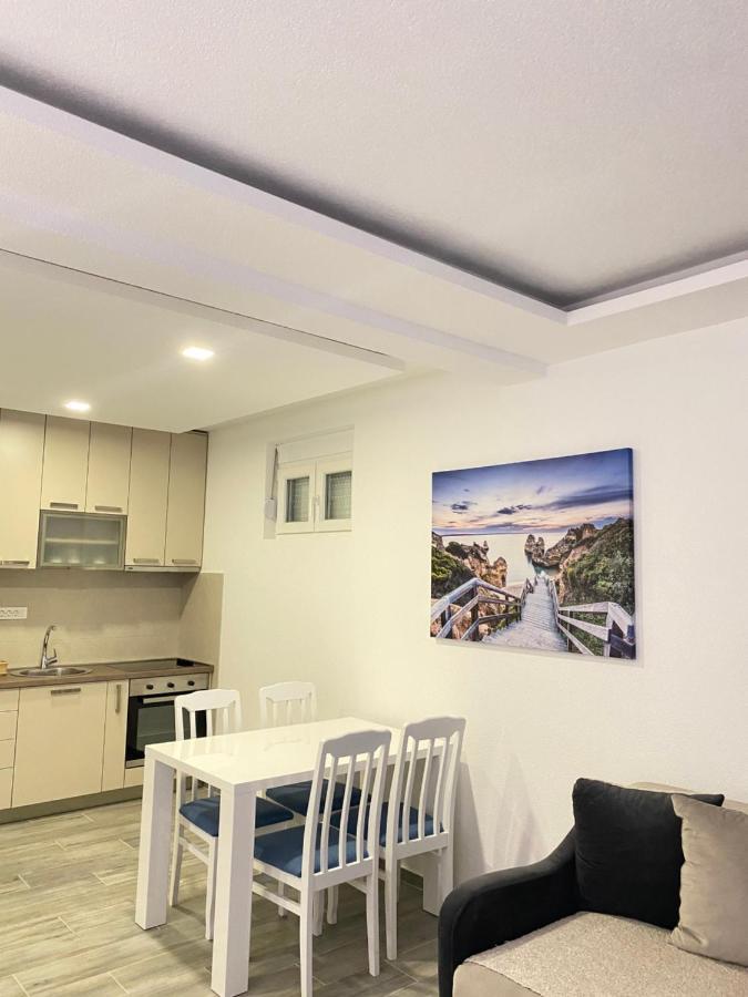 Studio Apartman Holiday Apartment Tivat Exterior photo